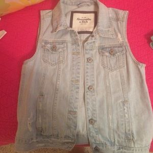 Light wash jean jacket
