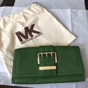 Michael Kors green and gold summer clutch!