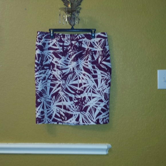 Loft print skirt - Picture 2 of 3