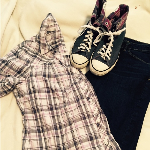 Short sleeve📍button down 📍purple/white plaid