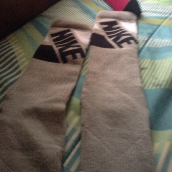 Nike socks - Picture 2 of 3