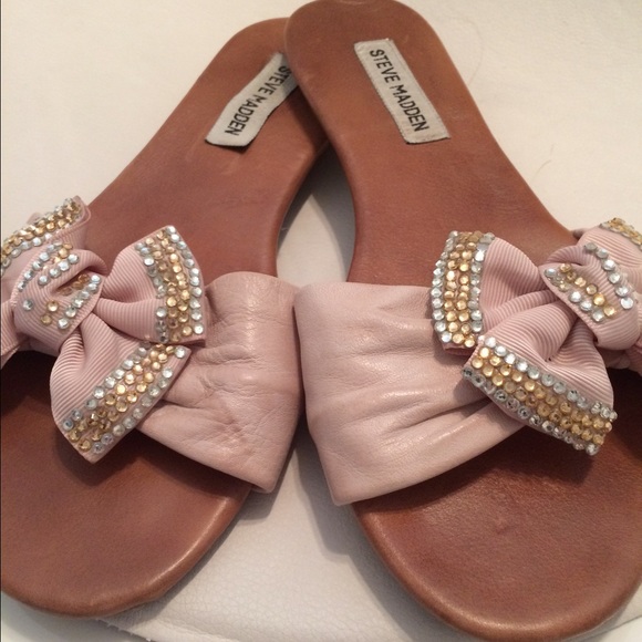 Steve Madden slip on sandals