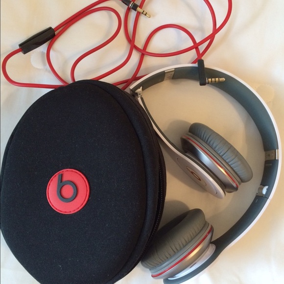 Beats by Dre headphones