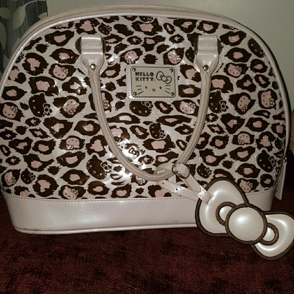 Hello Kitty purse