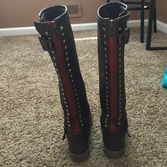 Brown, tall "Candie's" riding boots