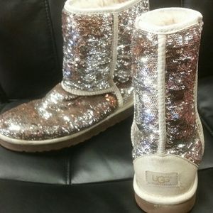 Uggs worn only few times like new