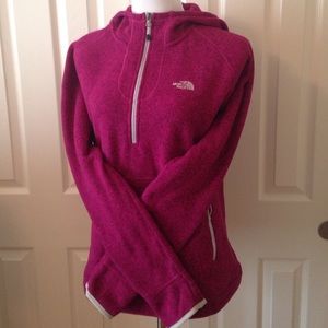 The North Face Pull Over