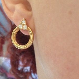 Tri-"diamond" circle earrings.