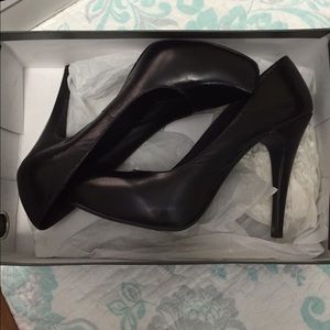 Size 9.5 Michael black platform heels
