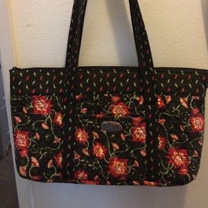 A cute little tote bag w/chili peppers