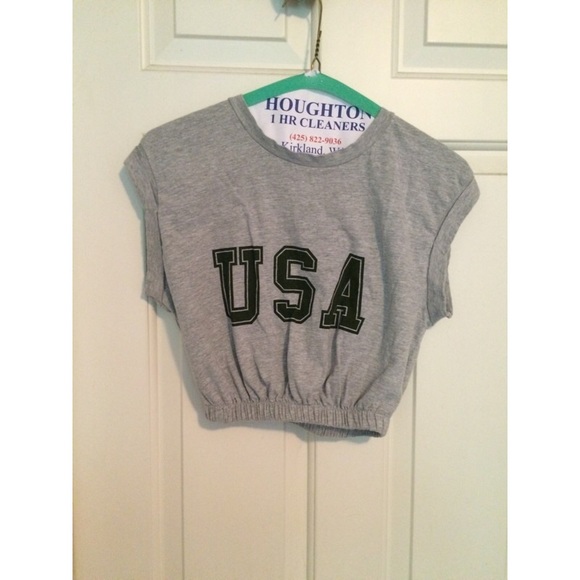 UO USA crop top