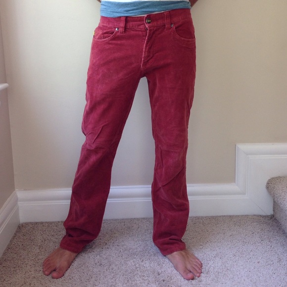 Red corduroy pants (male)