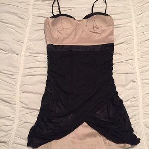 Nude/Black Dress S