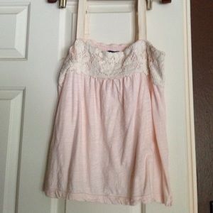 Baby pink flowey top.