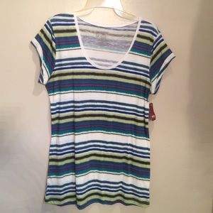 Stripped No boundaries shirt