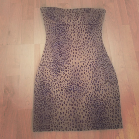 Strapless dress