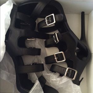 Steve Madden recital heels