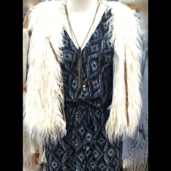 Anthropologie FIRST FROST VEST - Ivory - L - NEW - Picture 2 of 4