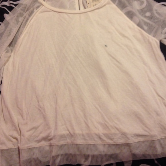 Cream American Eagle Shirt