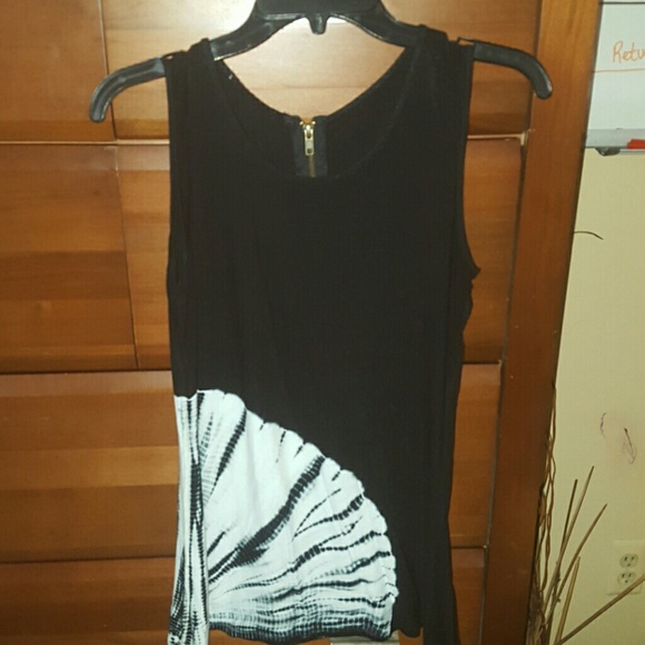 Black and white tank top