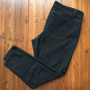 Black Everyday Skinny Jeans by Forever 21