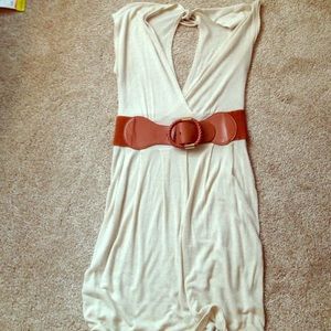 Lien beige dress with belt