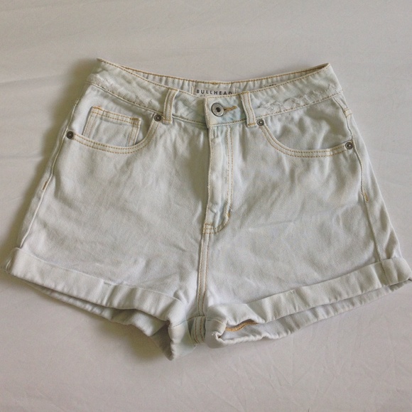Bullhead high waisted shorts