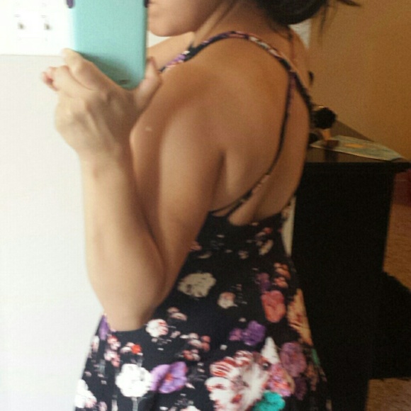 Flora Dress! - Picture 4 of 4