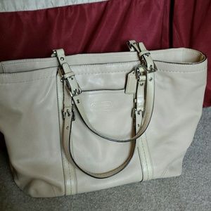 Coach cream leather tote bag