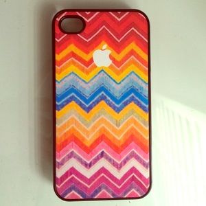 iPhone 4 Chevron Apple Case