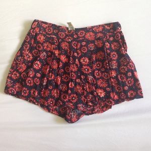 Floral shorts❤️