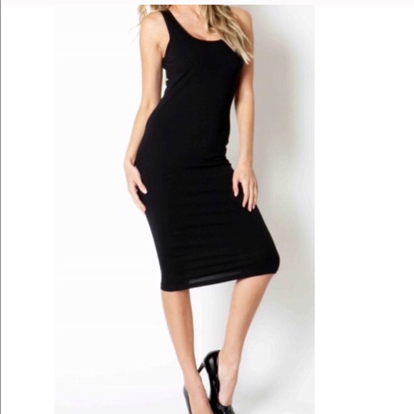 ✨RESTOCKED✨Black midi dress  SALE RESTOCKED - Picture 4 of 5