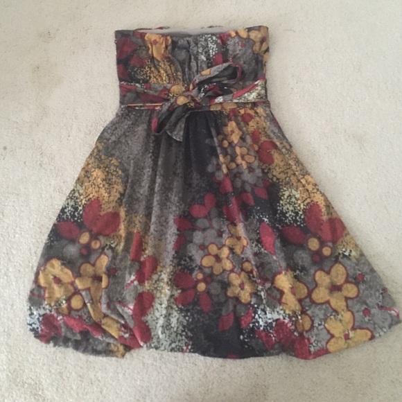 💛💛💛American Rag Strapless Dress💛💛💛 - Picture 2 of 2