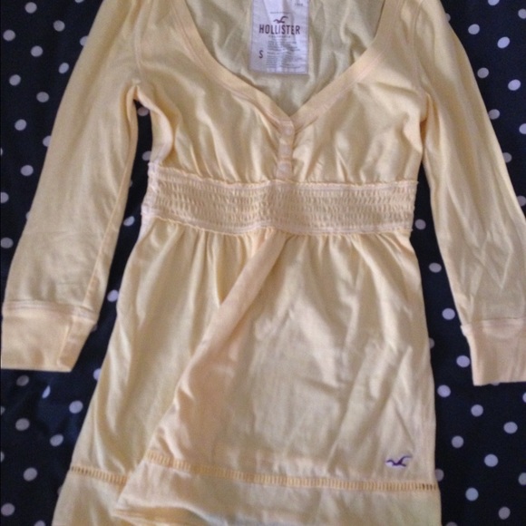 Hollister 3-4 sleeve small