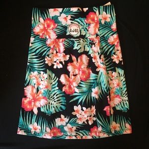 ✨SOLD✨ NWT Victoria's Secret PINK Skirt