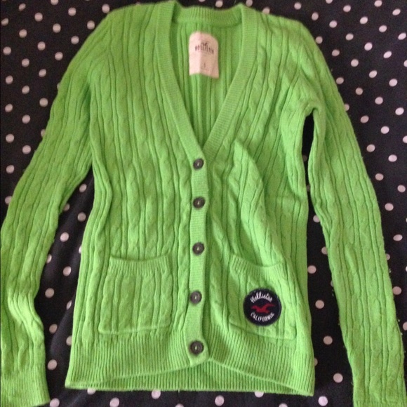 Hollister sweater small