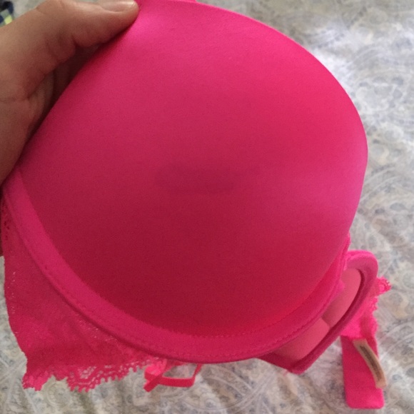 Bra - Picture 2 of 3