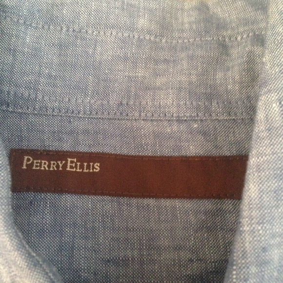 Perry Ellis Linen button up - Picture 3 of 3