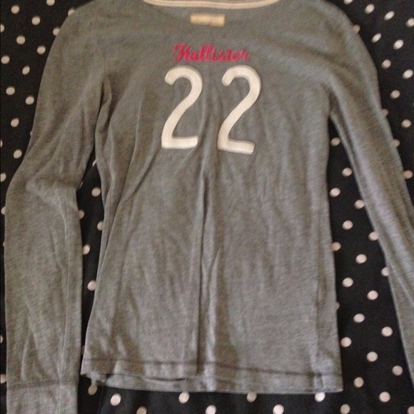 A&F long sleeve small