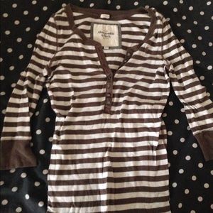A&F 3-4 sleeve shirt large