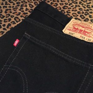 JET BLACK⚫️ man Levi's jeans. NWOT. Size 34x32