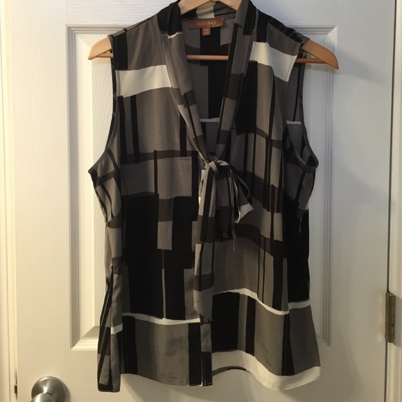 Ellen Tracy short sleeve blouse