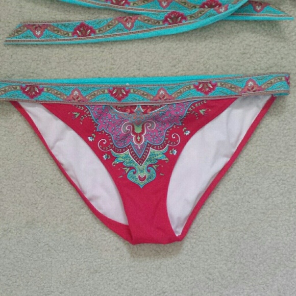 NWOT Victoria Secret Swim suit - Picture 3 of 4
