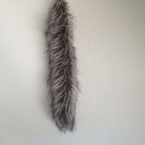 ✨SOLD ON MERCARI✨ Faux Wolf Tail Keychain
