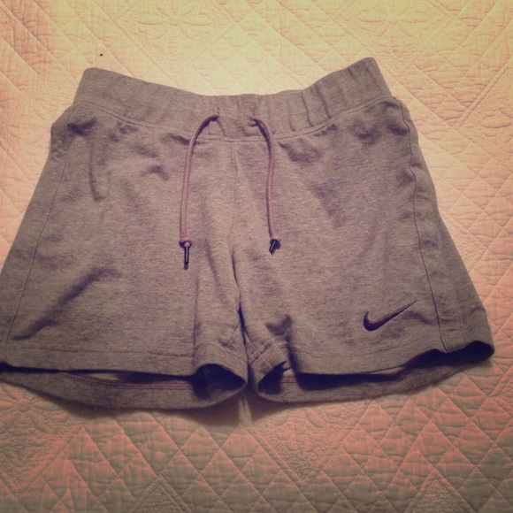 Nike pro shorts. Use the offer button!!!