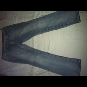Ariya jeans