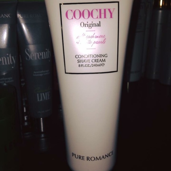Coochy shave cream