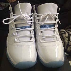 Retro Jordan 11s Columbia Legend