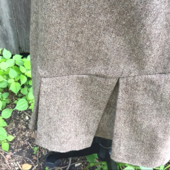 Brown pencil ruffle skirt - Picture 2 of 4