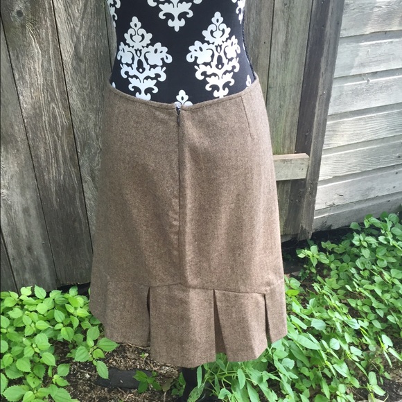 Brown pencil ruffle skirt - Picture 3 of 4